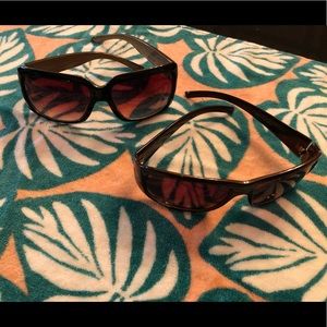 🌞🌞Sunglasses!  Two pairs of sunglasses!